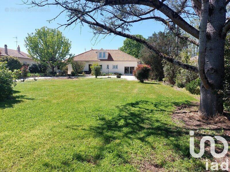 Photo 1 - Maison à COUTRAS