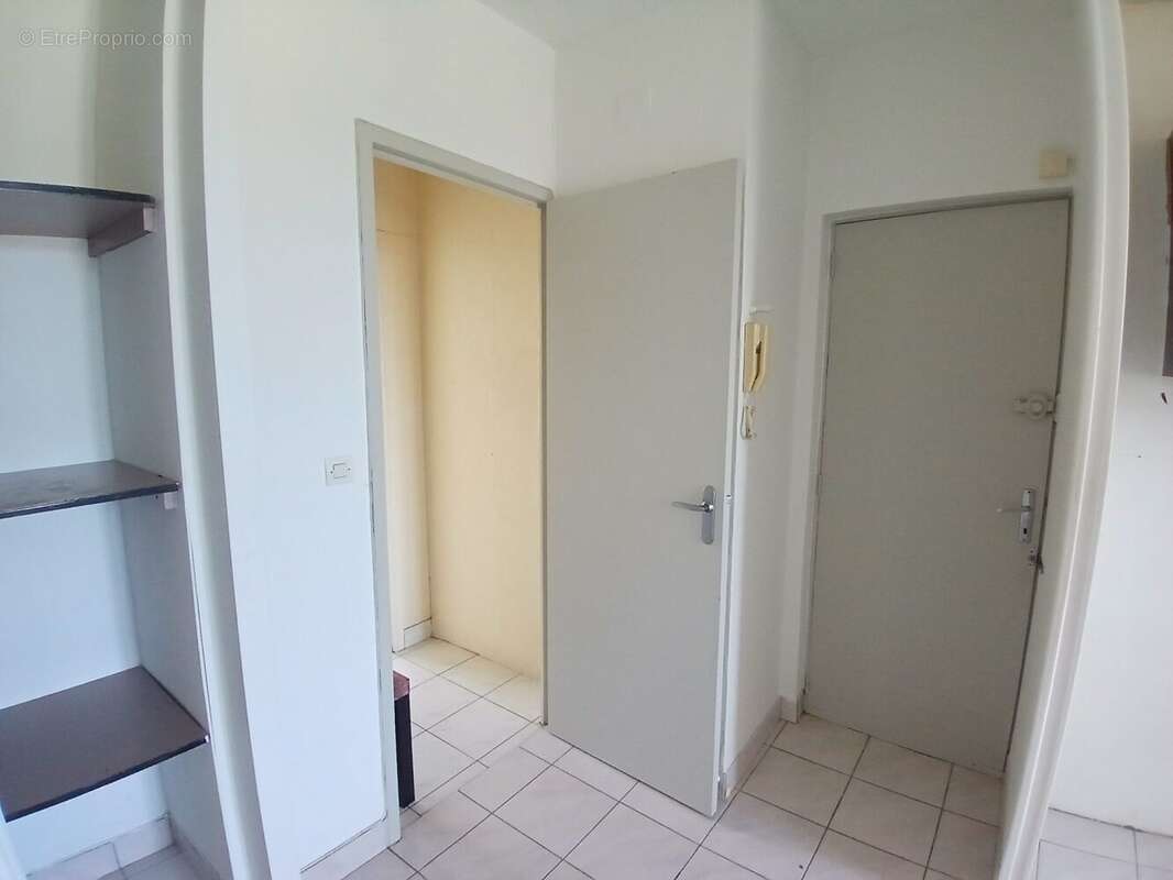 Appartement 36 m² à Laval  - photo 6