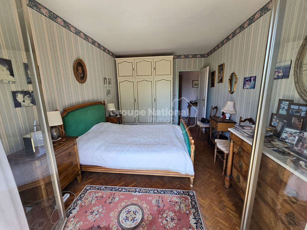 Appartement à VERSAILLES
