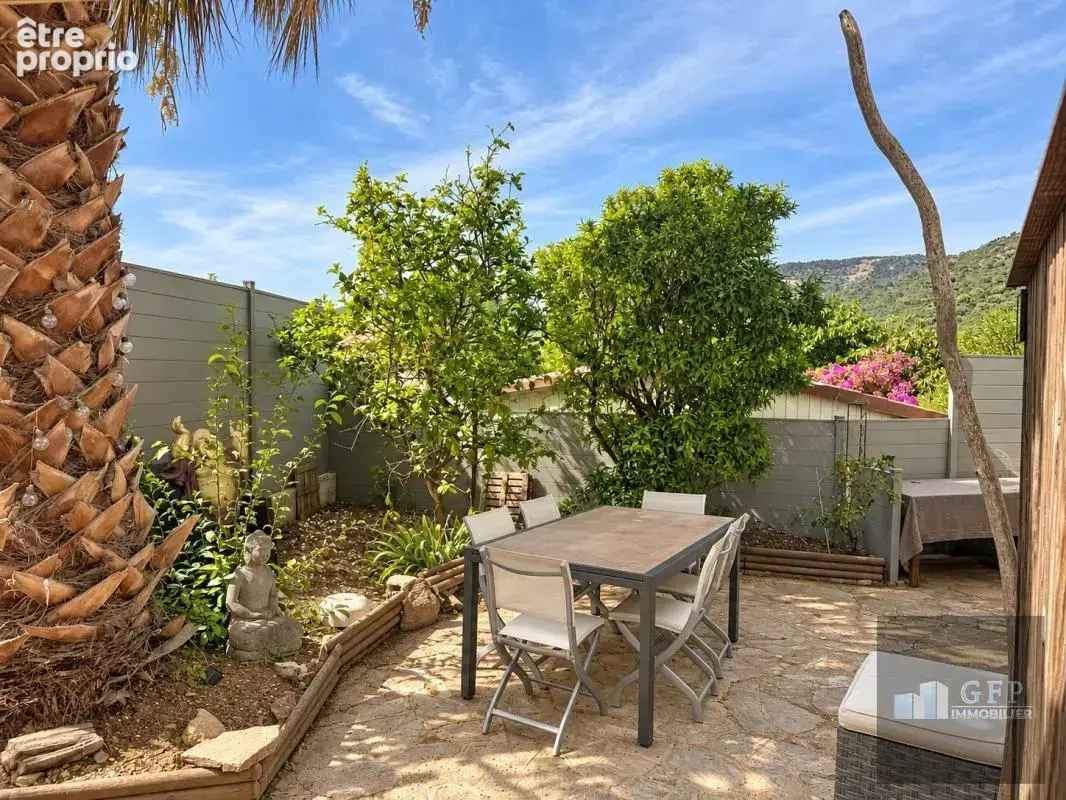 Bormes-les-Mimosas – Charmante HLL de 3 pièces avec jacuzzi et cabanon - photo 3