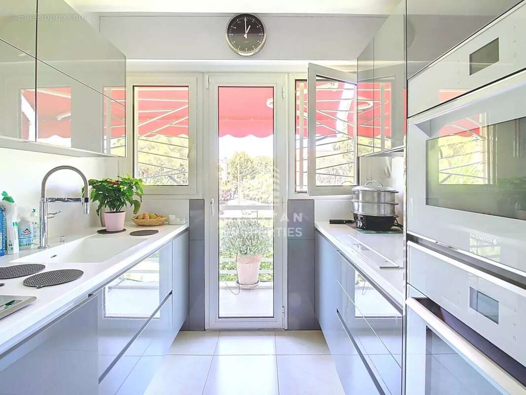 Terrasse 32 m² - 400 mètres de la mer - Calme - Basse Californie, Cannes - photo 3