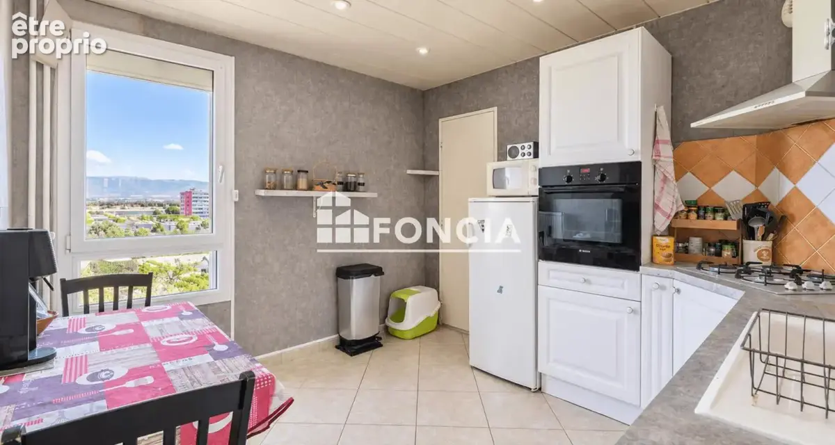 T4 traversant de 76 m² avec balcon, garage et parking – Vue sur  Vercors et Crussol - photo 11