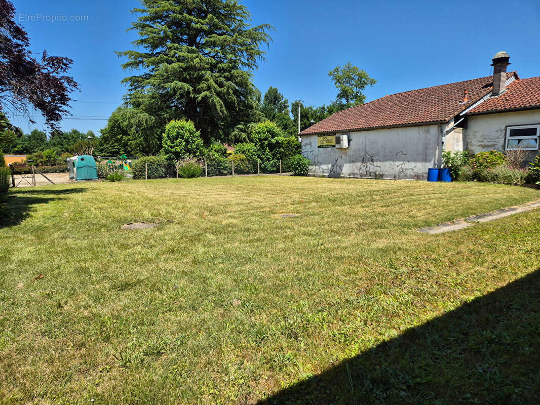 Maison à VILLENEUVE-DE-MARSAN