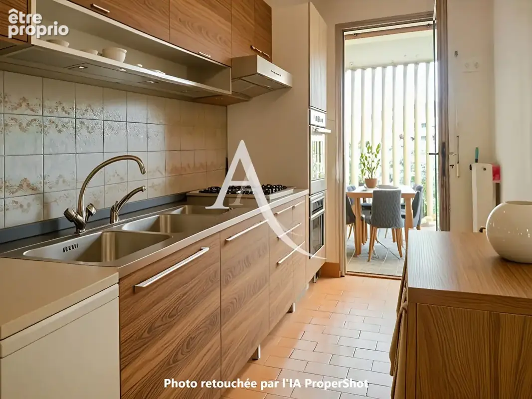 Appartement Cannes 2 pièces 42 m² - Banane - Proche plages Croisette - Vue dégagée collines. - photo 2