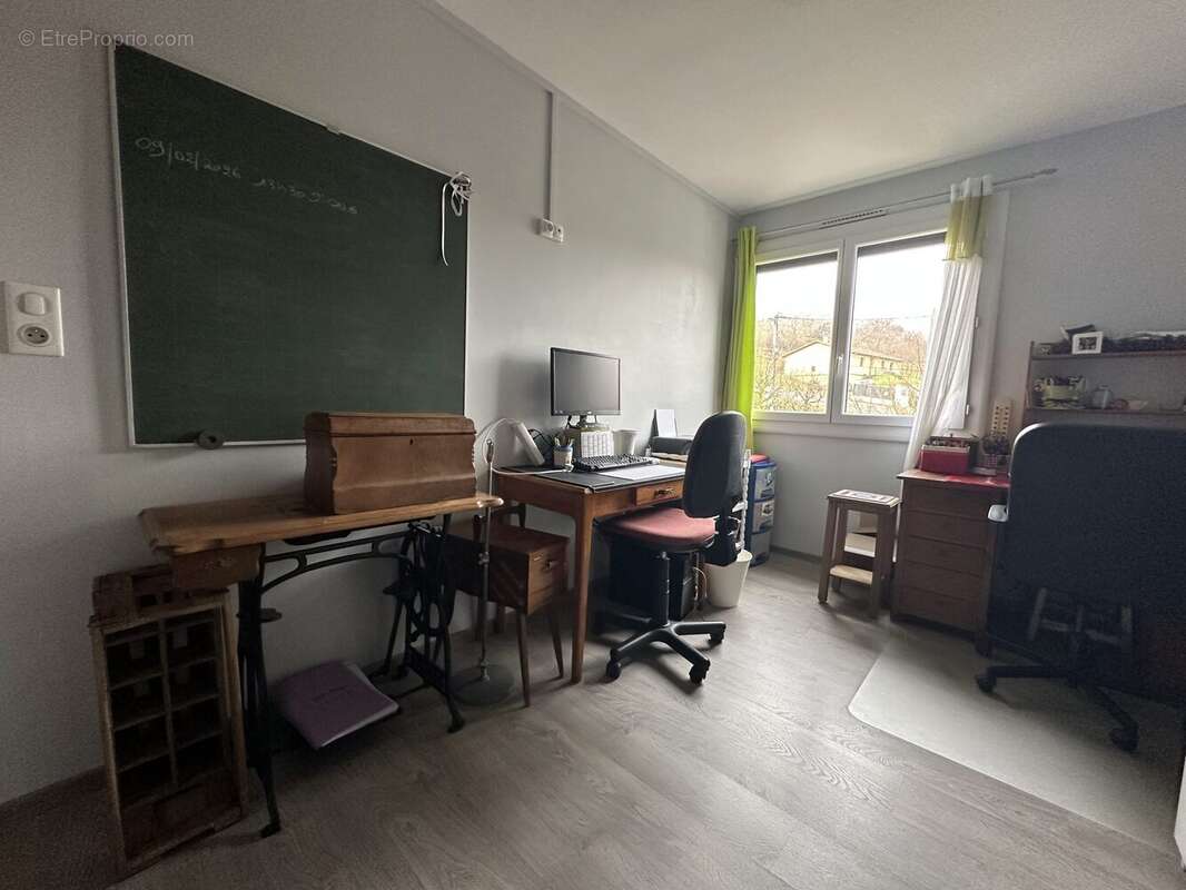 Appartement à BEAUJEU