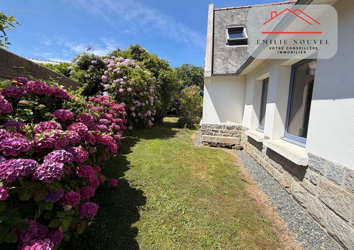 Pleubian ,deux logements indépendants , 184 m² ,5 chambres ,terrain 807 m² - photo 5