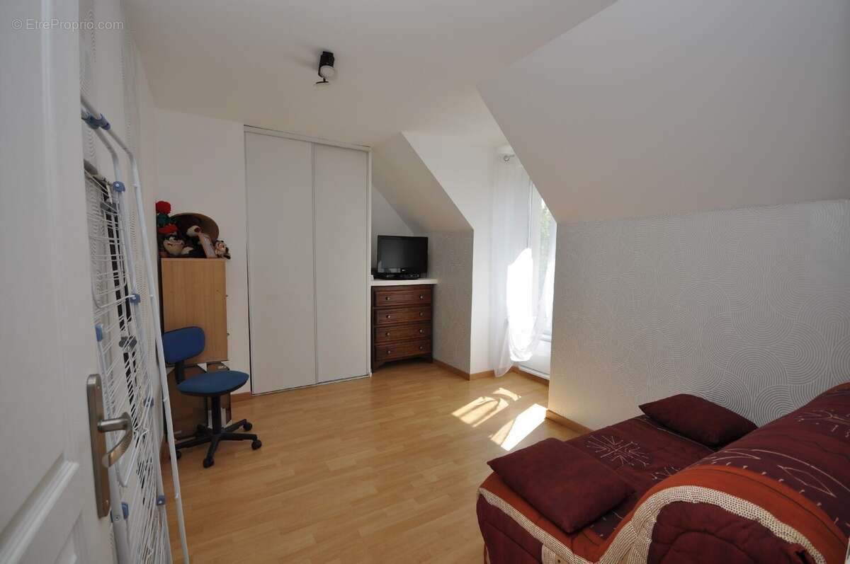 Maison à BRUYERES-LE-CHATEL