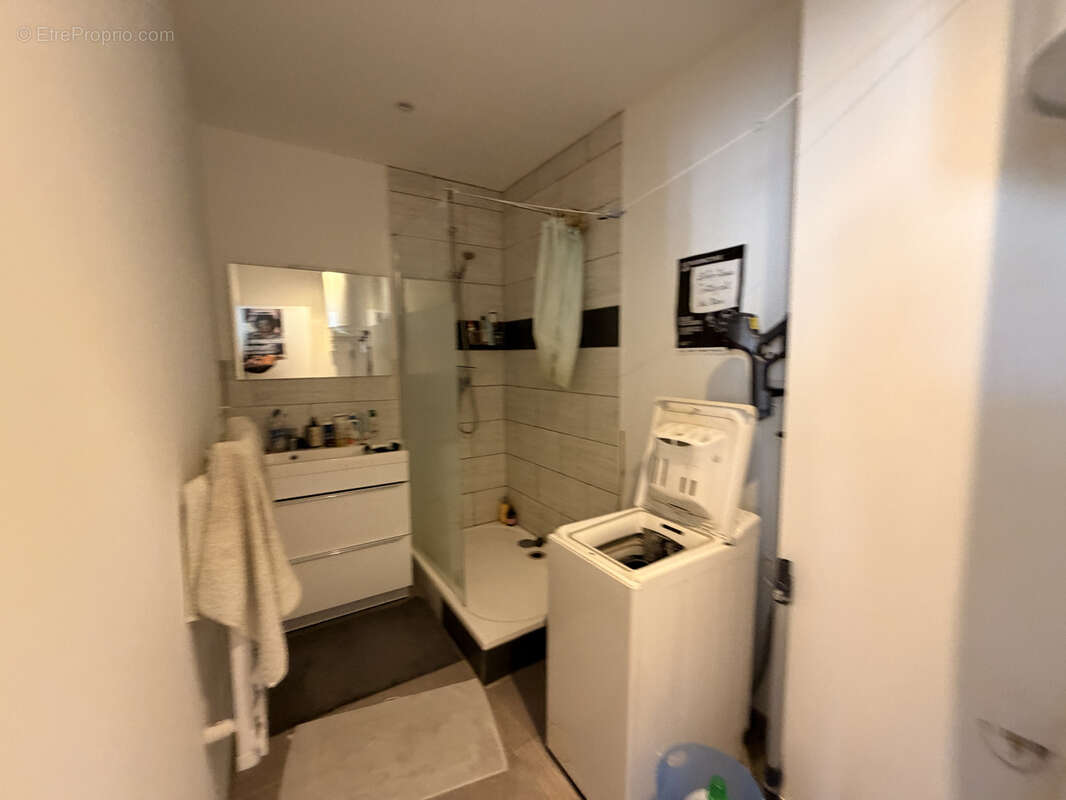 Appartement à MARSEILLE-3E