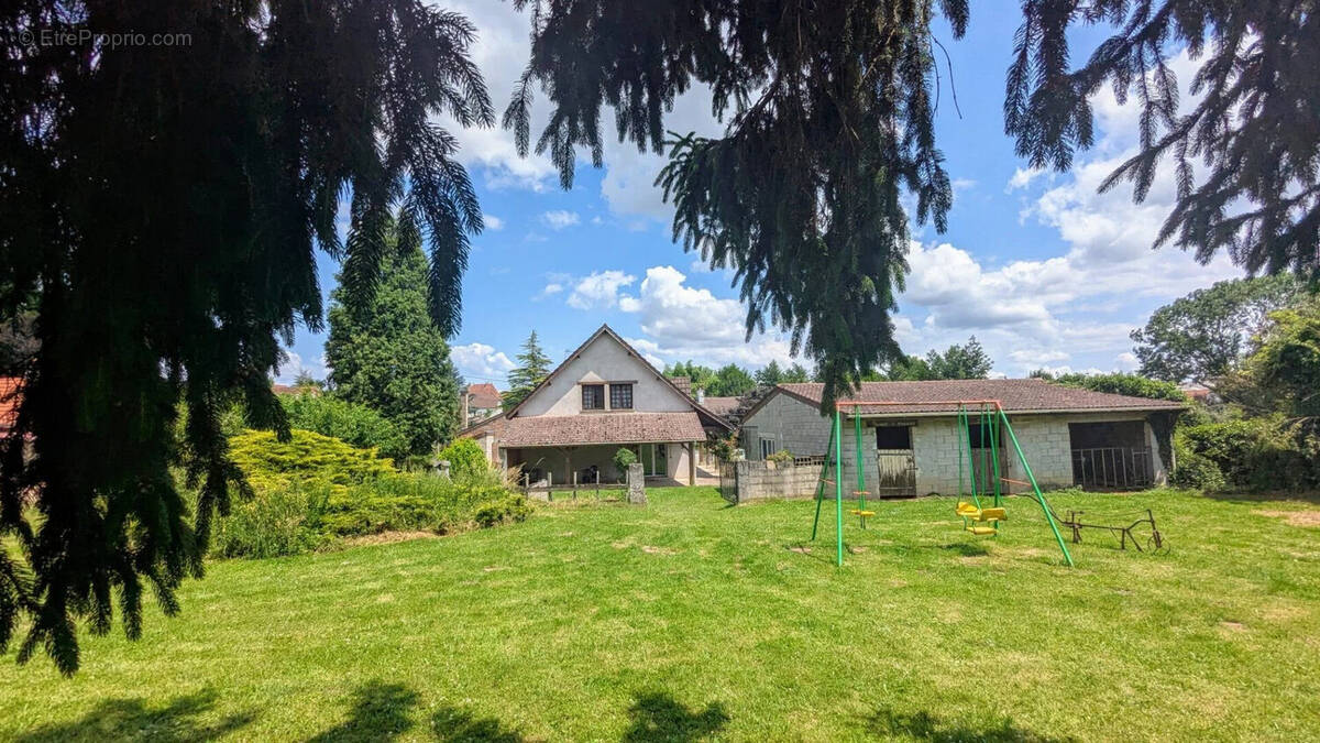 Maison à CHARREY-SUR-SAONE