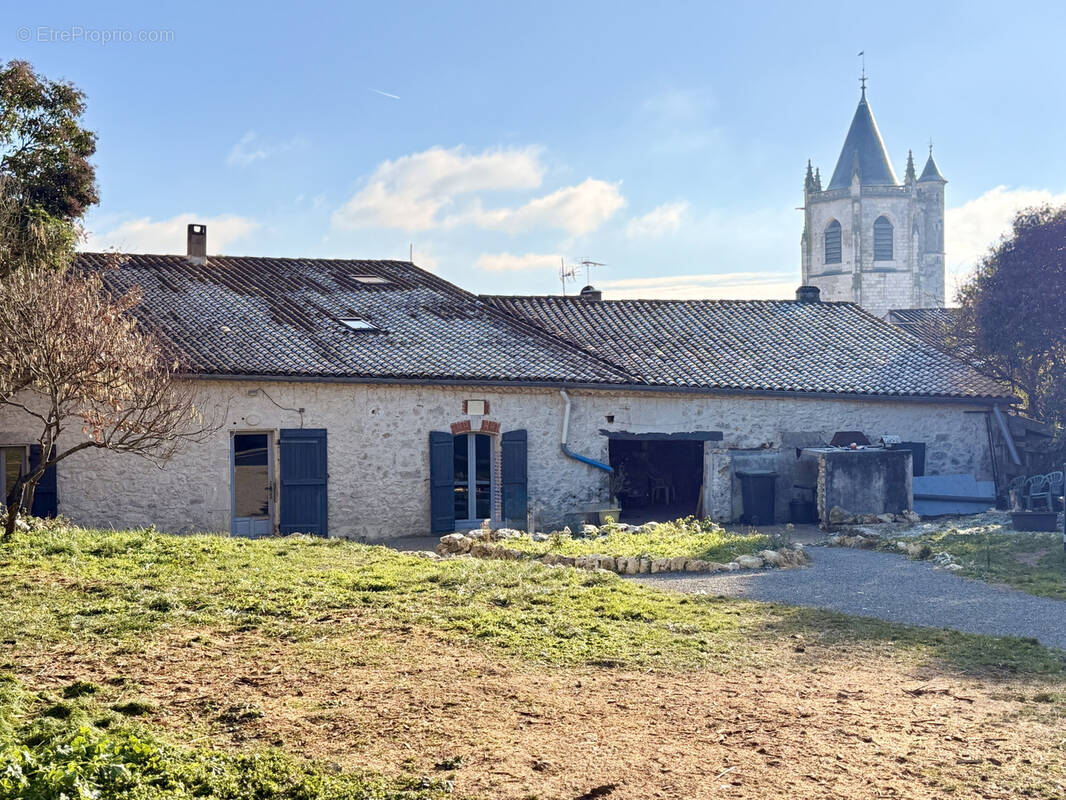 Maison à HAUTEFAGE-LA-TOUR