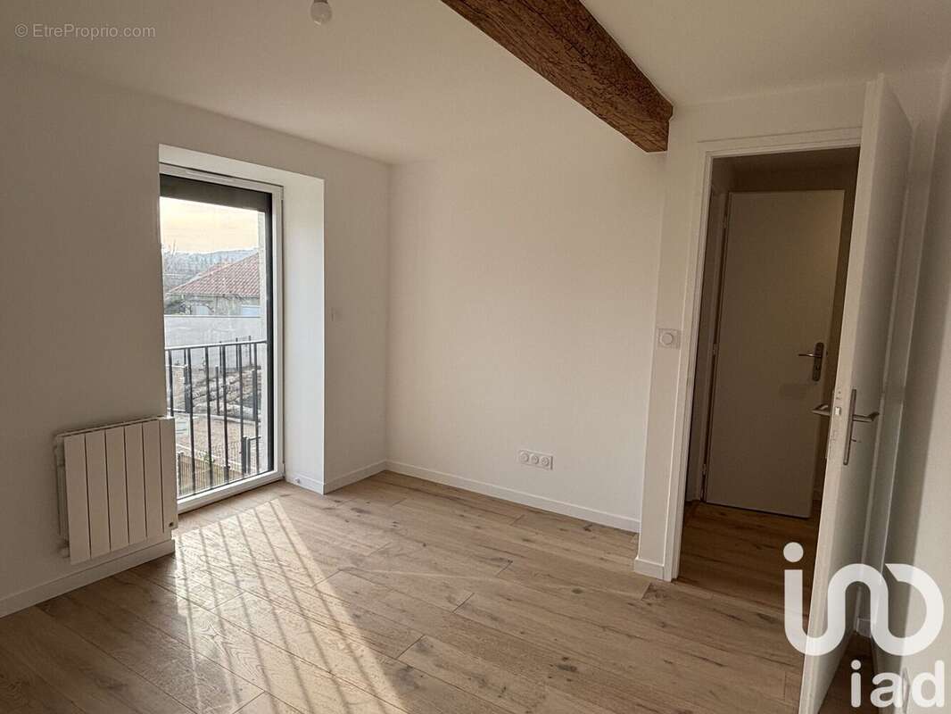 Photo 8 - Appartement à LENTILLY
