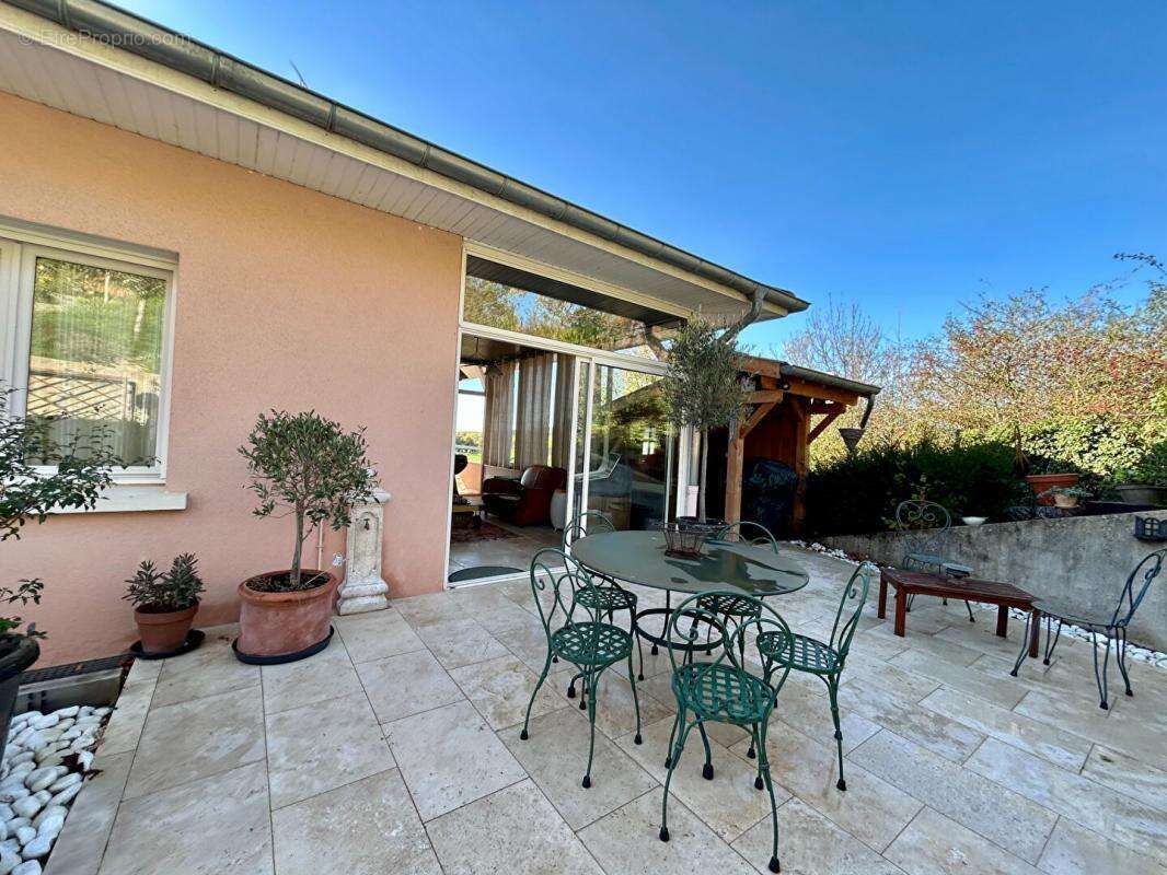 Maison à CHAUFFAILLES