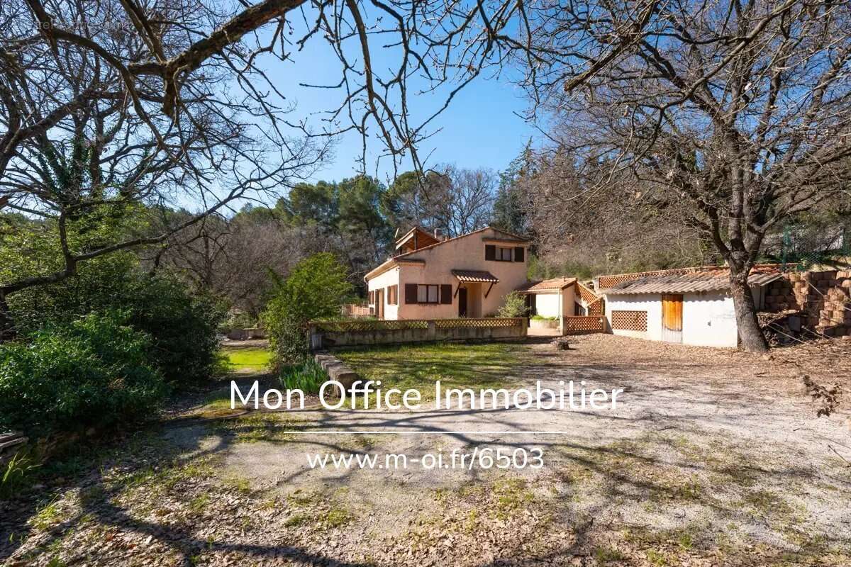 Maison à EGUILLES
