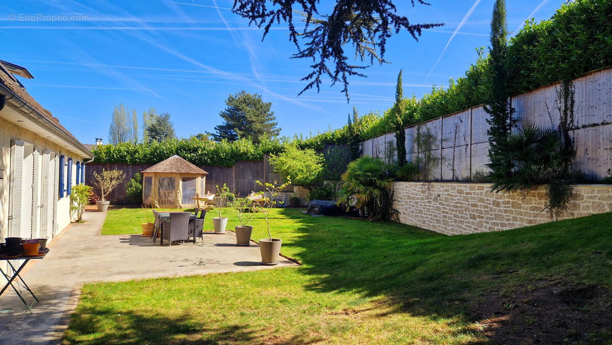 Maison à CLAYE-SOUILLY