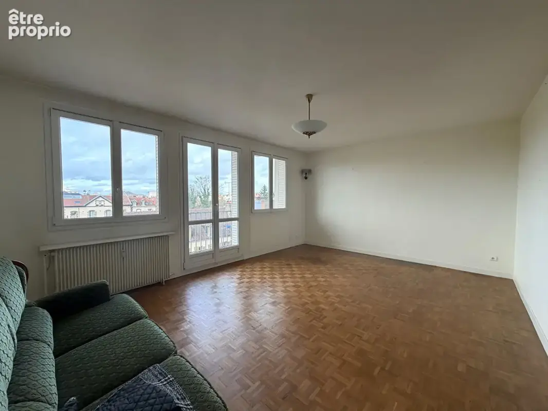 Appartement à SAINTE-SAVINE