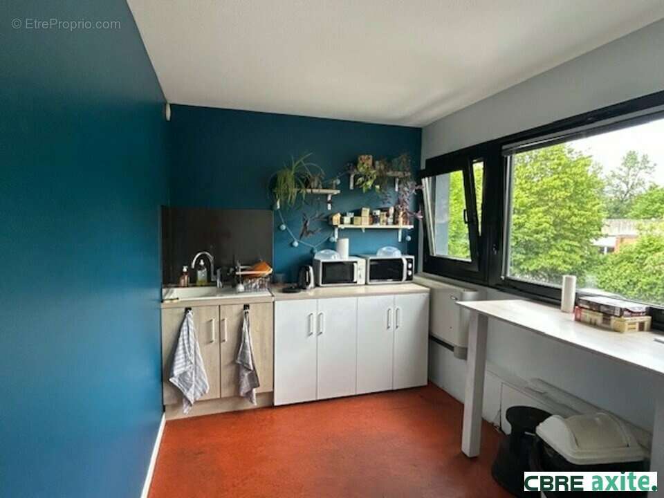 Commerce 765 m² à Meylan  - photo 9