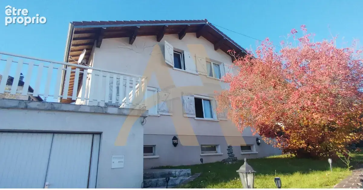 Maison à ORCHAMPS-VENNES