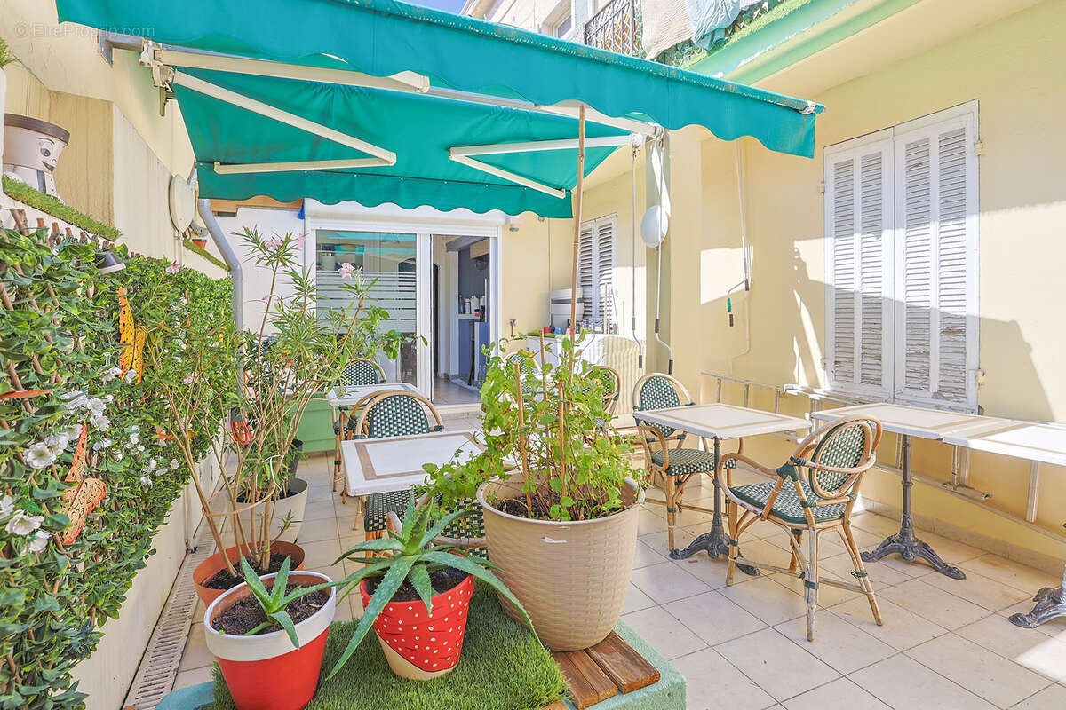 Commerce à LA SEYNE-SUR-MER