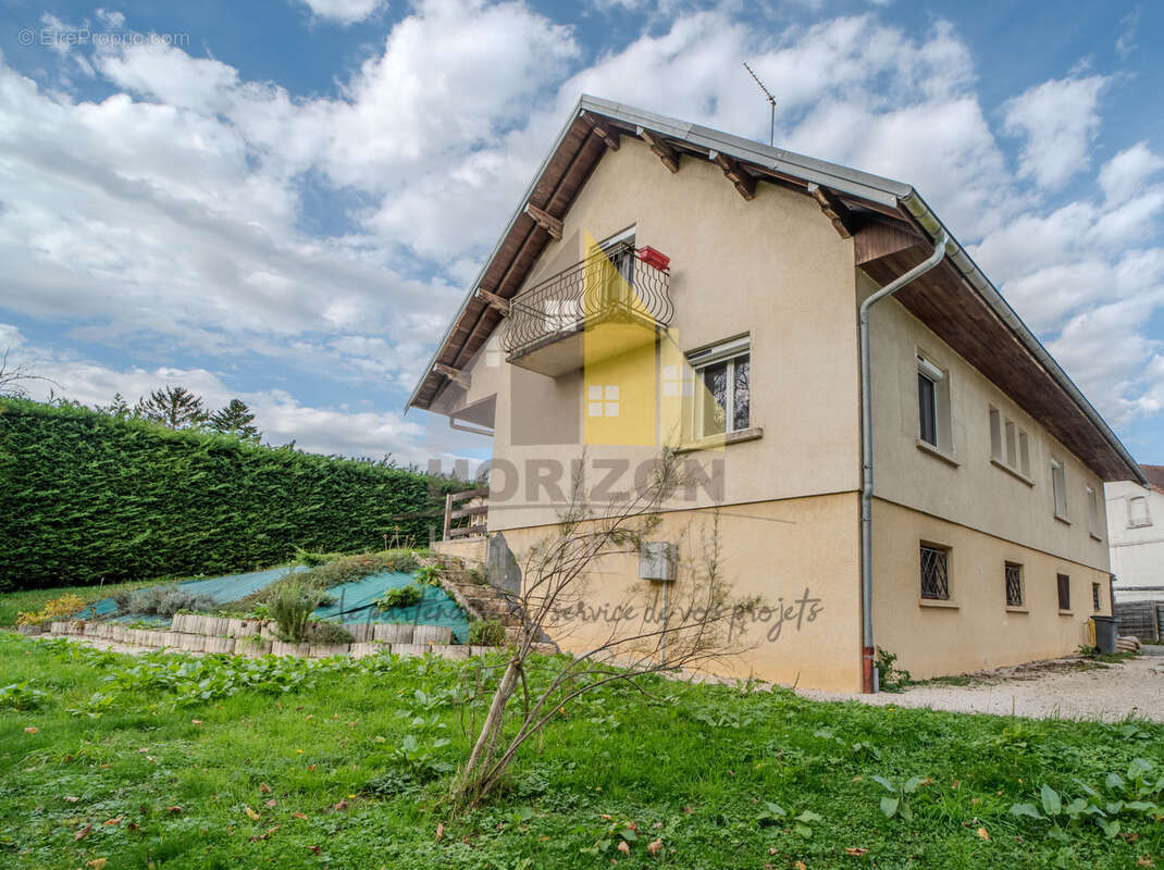 Maison à BLETTERANS