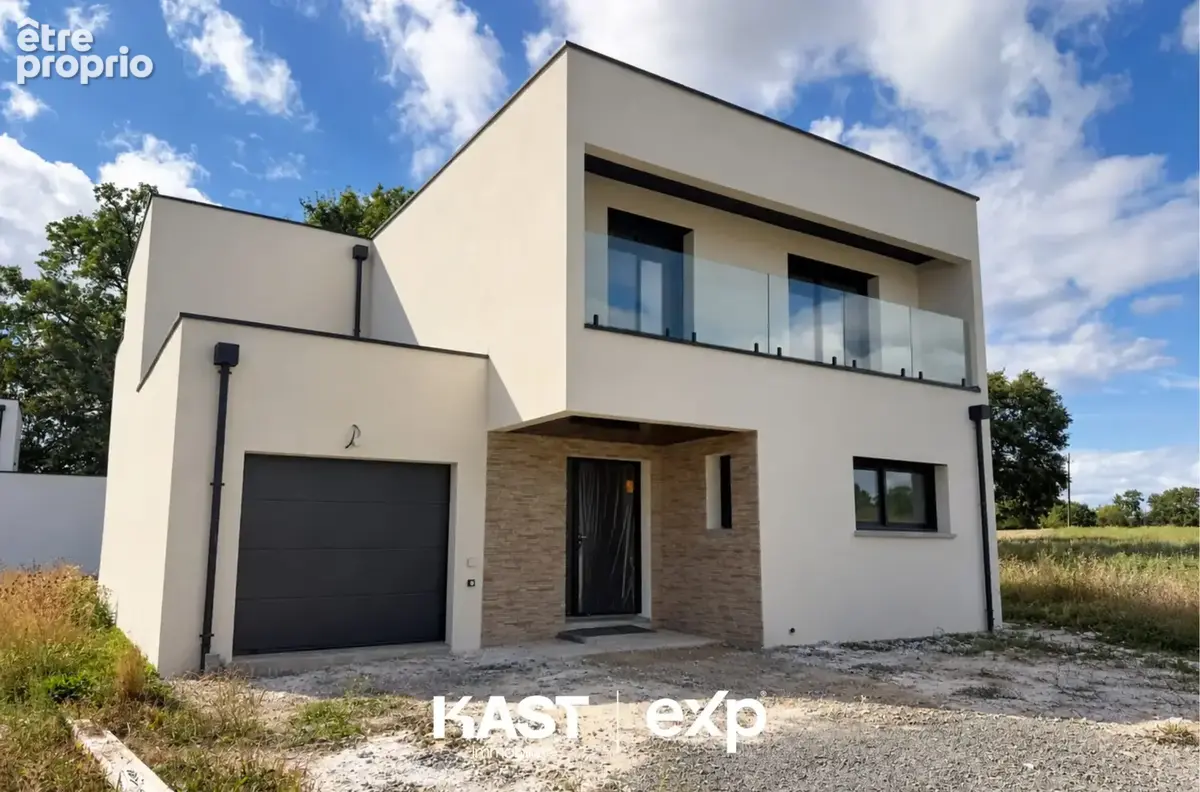 Maison à DOMLOUP