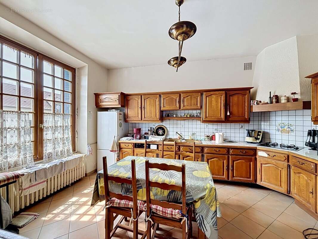 Cuisine familiale. - Maison à JOUY-EN-JOSAS