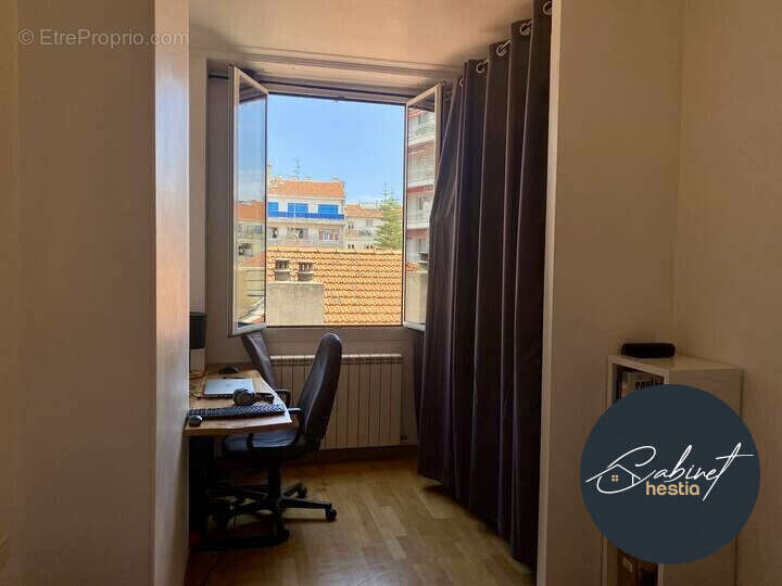 BUREAU ET VUE  - Appartement à NICE