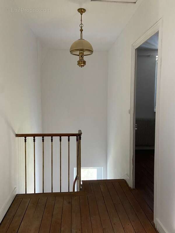 Maison à RUELLE-SUR-TOUVRE