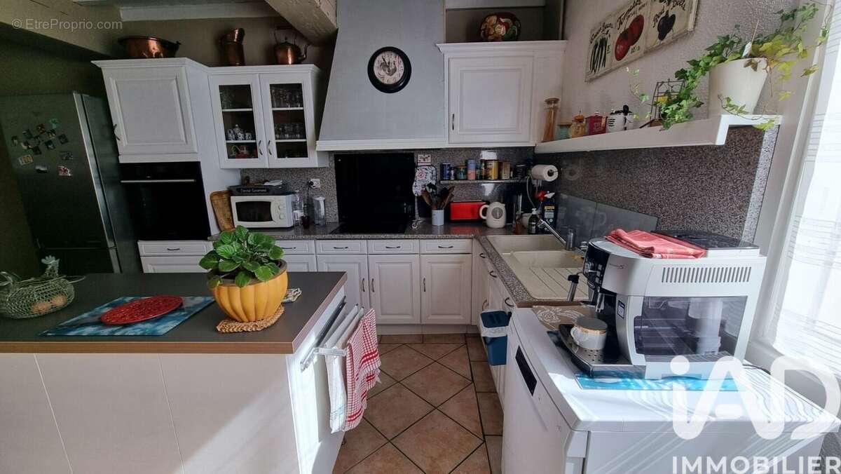 Maison 162 m² à Civrac-Sur-Dordogne  - photo 7
