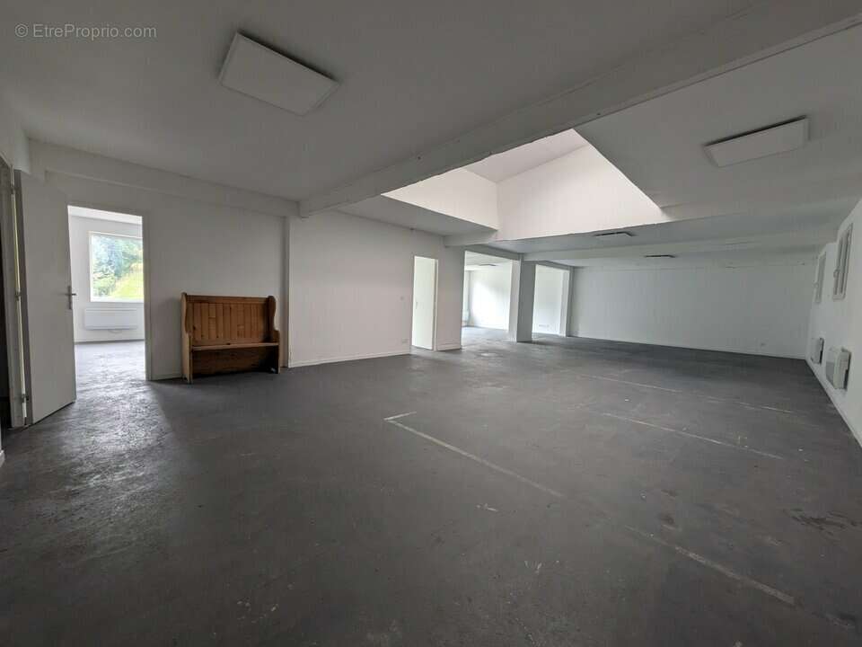 Commerce à DARNETAL