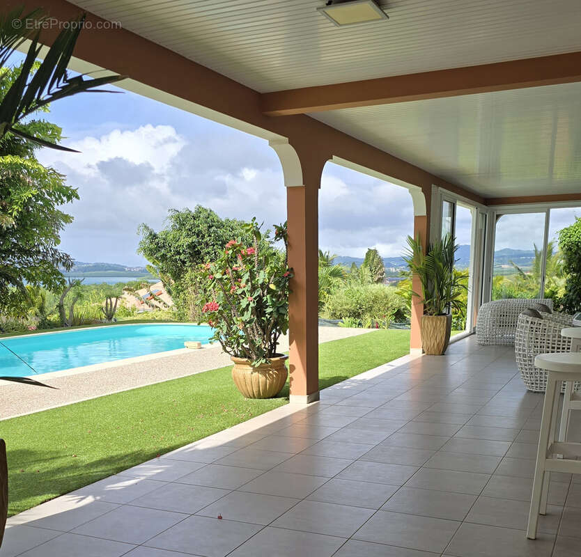 Maison à LES TROIS-ILETS