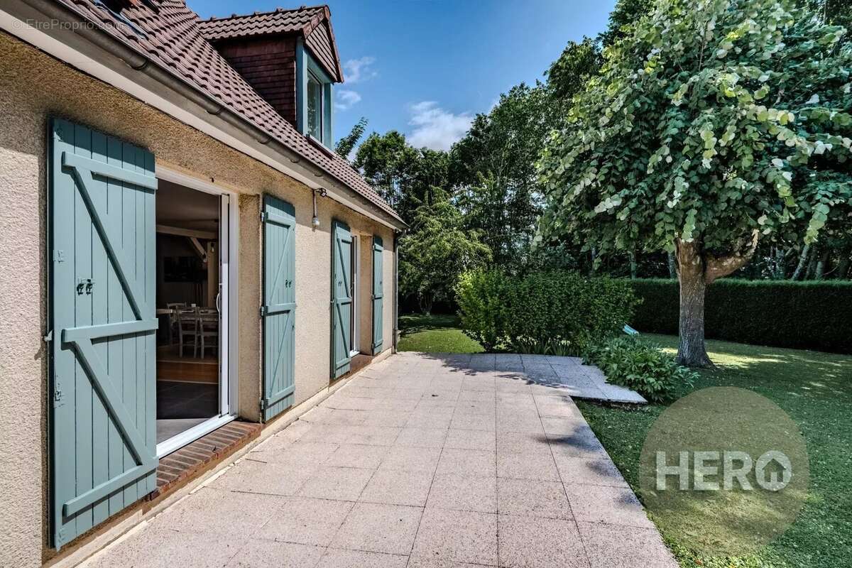 Maison à MONTFORT-L&#039;AMAURY