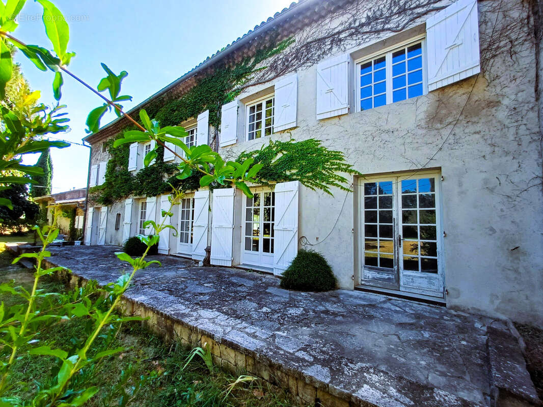 Maison à CHATEAUNEUF-DU-RHONE