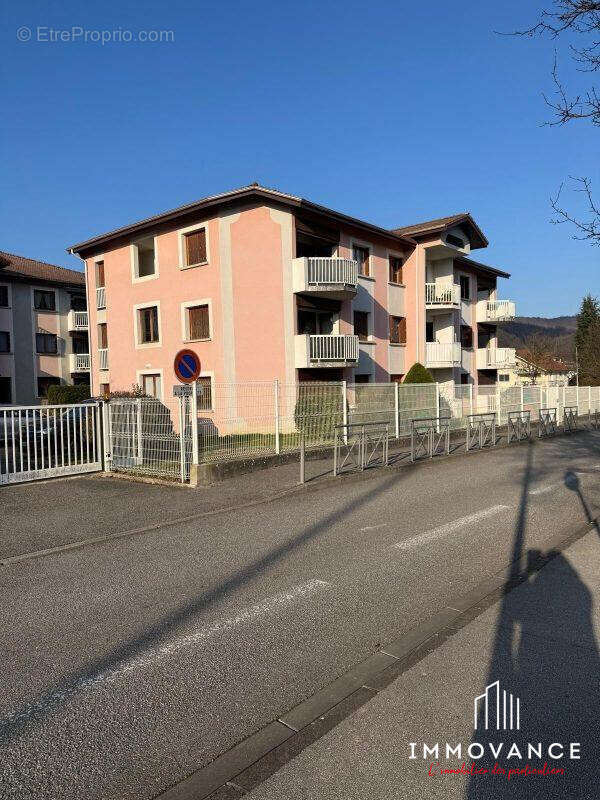 Appartement 78 m² à Vinay  - photo 2