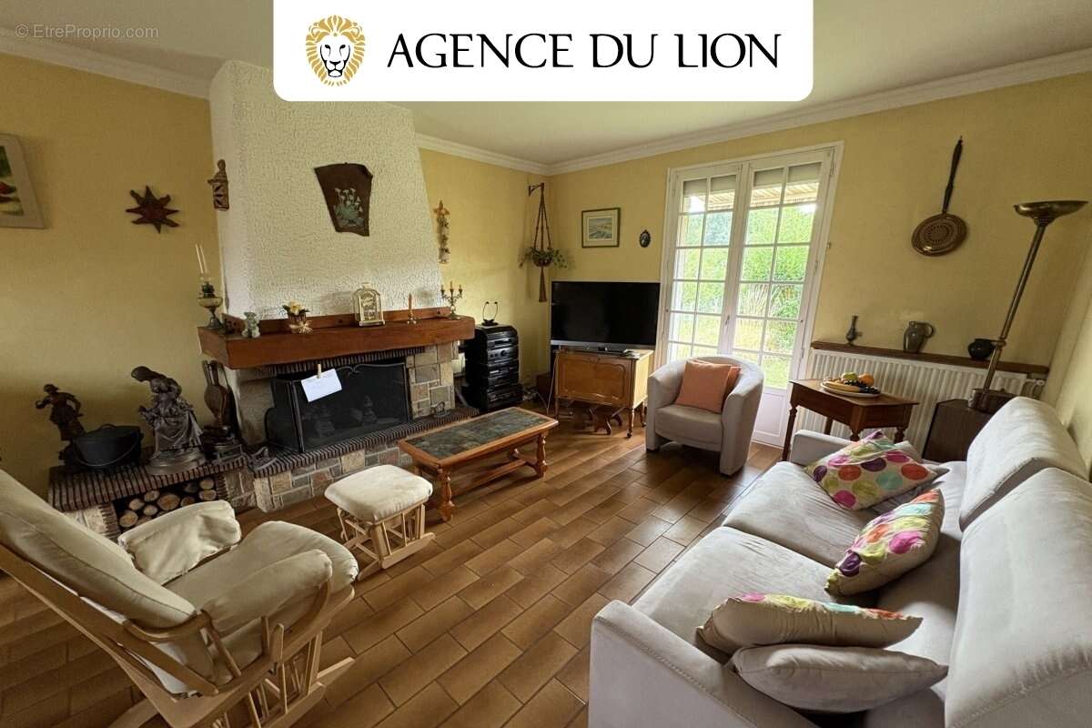 Maison à VERT-EN-DROUAIS