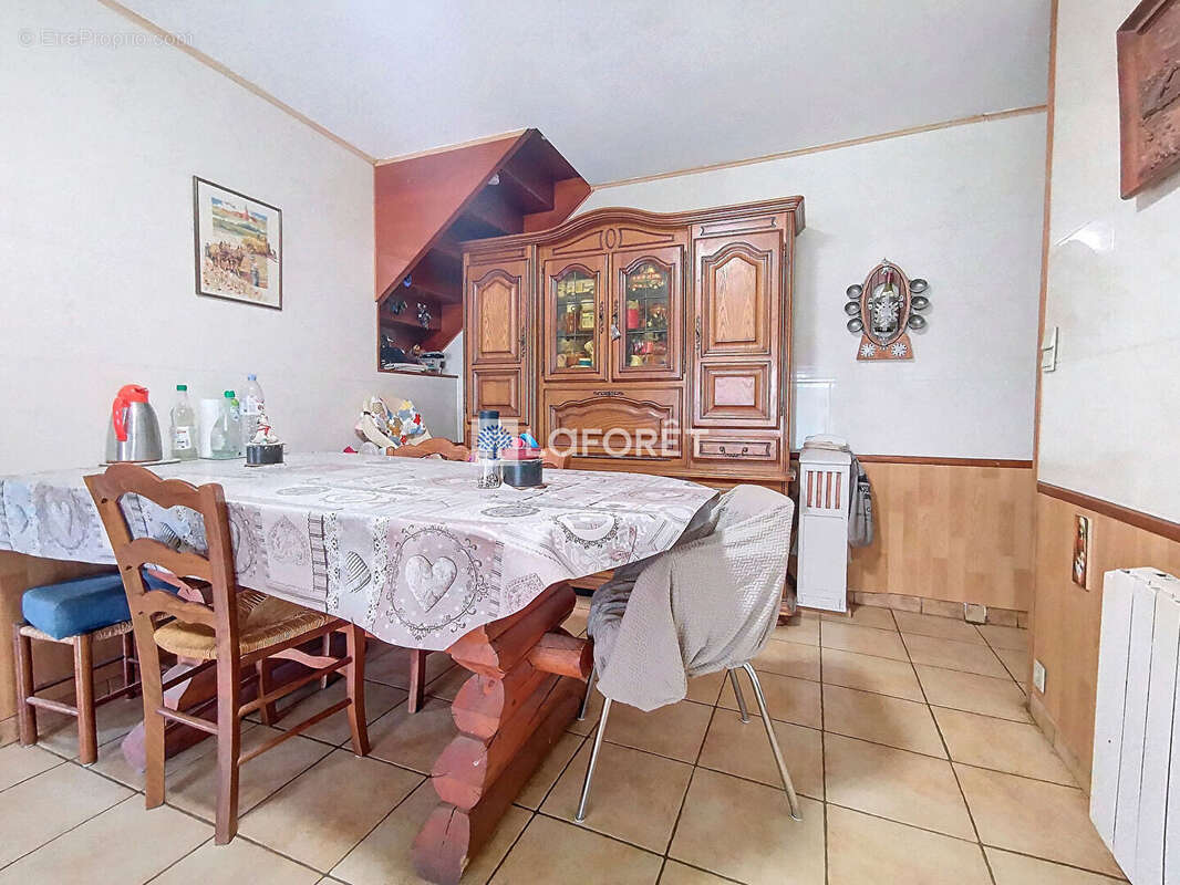 Maison à LES MONTS-VERTS