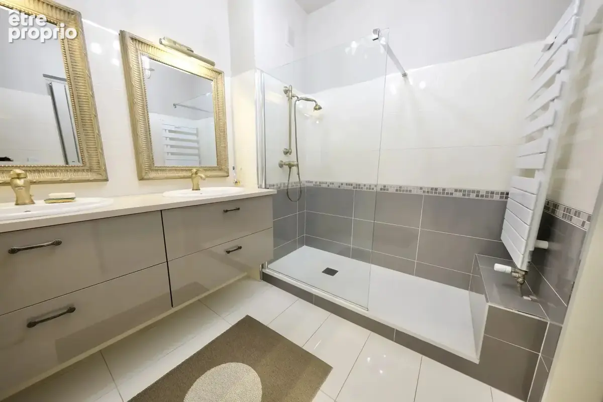 Appartement 105 m² à Villeurbanne  - photo 6