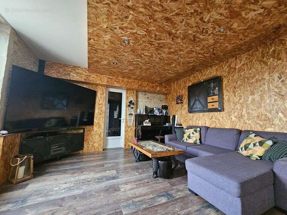 Maison à BISSIERES