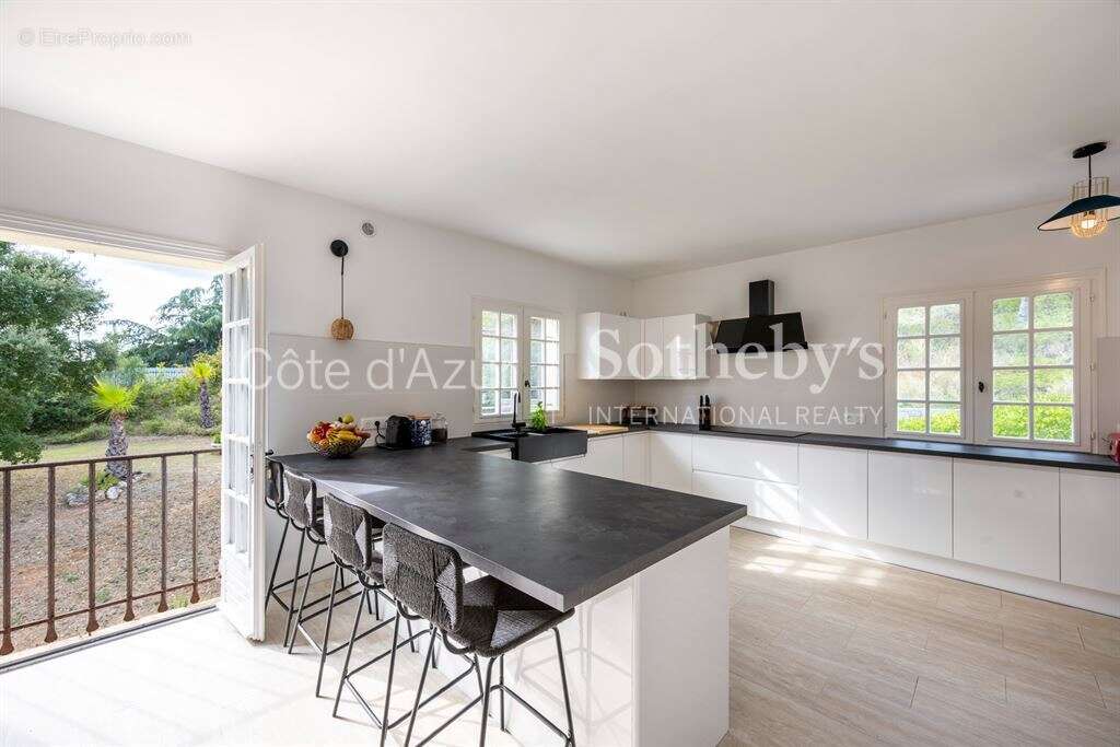 Maison à PEYMEINADE