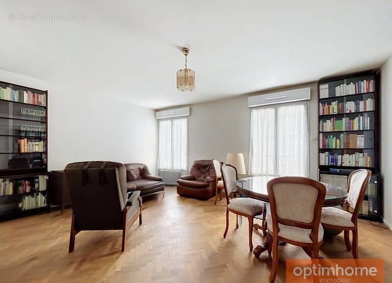 Appartement à PARIS-12E