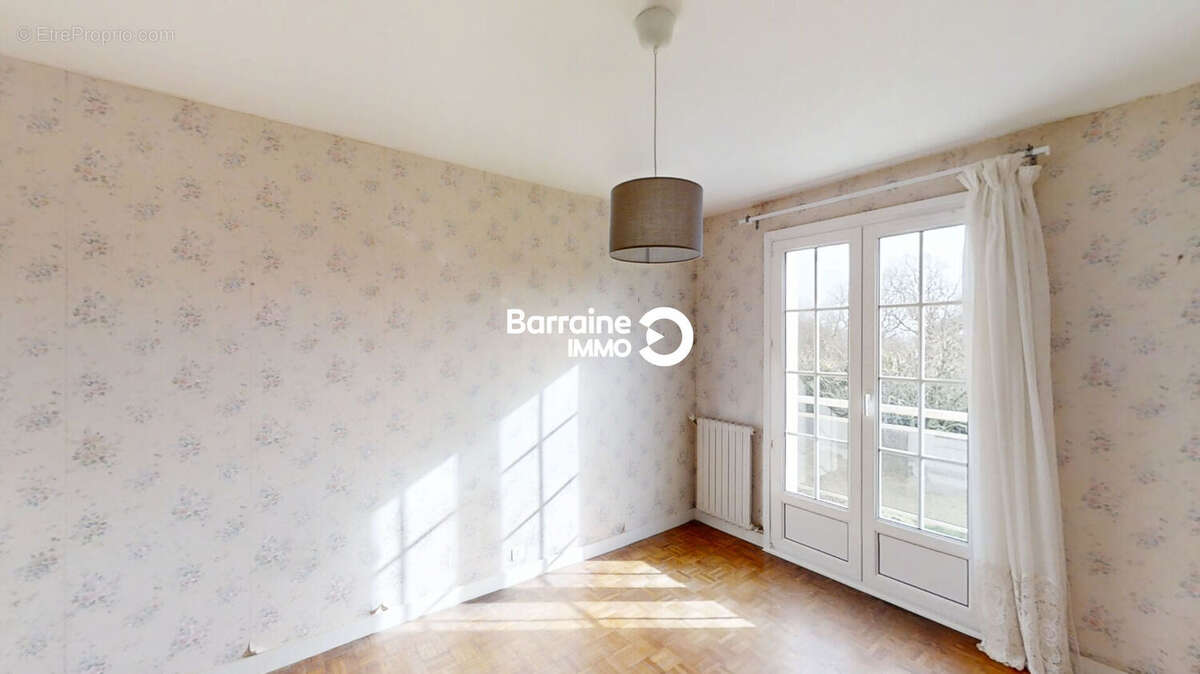 Maison familiale avec grand terrain arboré de 2 123 m² - photo 8