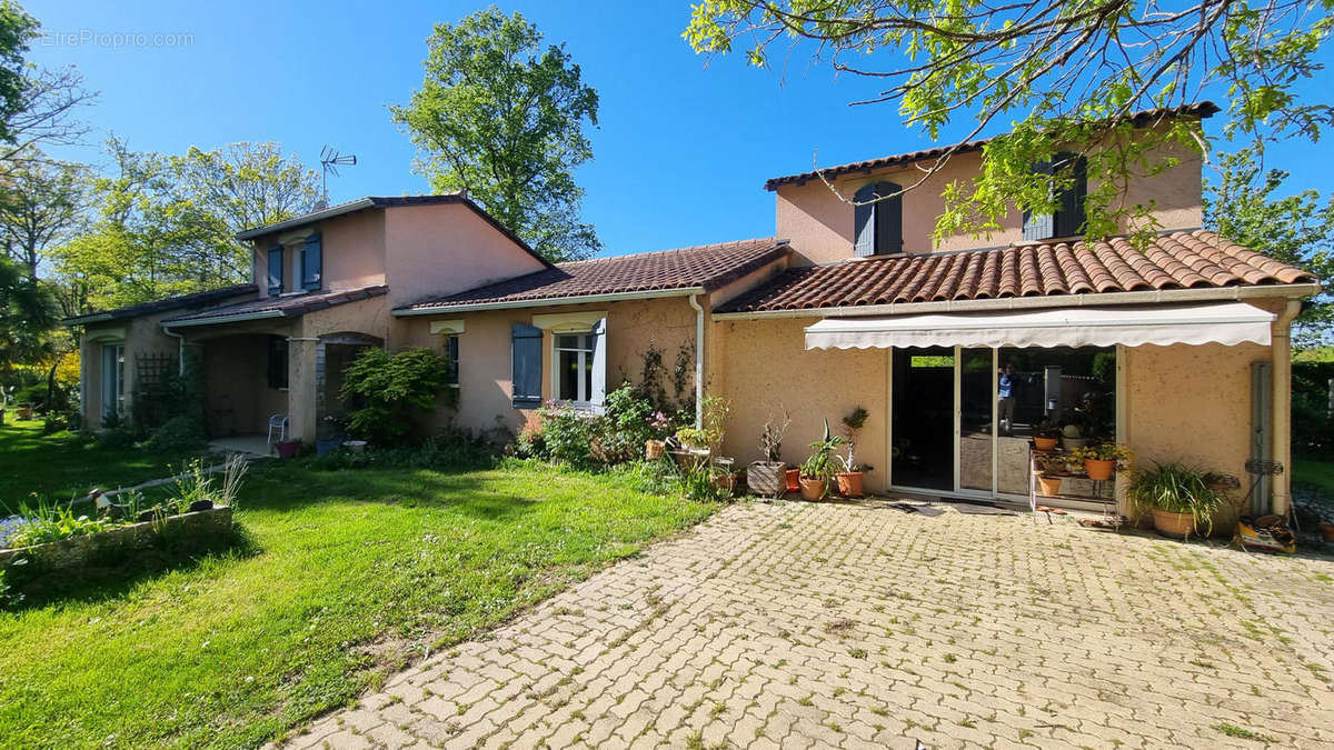 20240419_171721 - Maison à SAINT-ESTEPHE