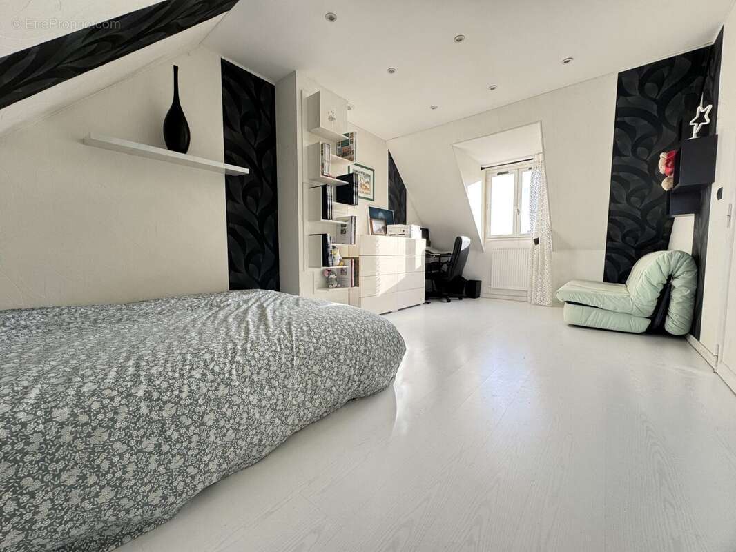 Maison à SAINT-GERMAIN-LES-CORBEIL