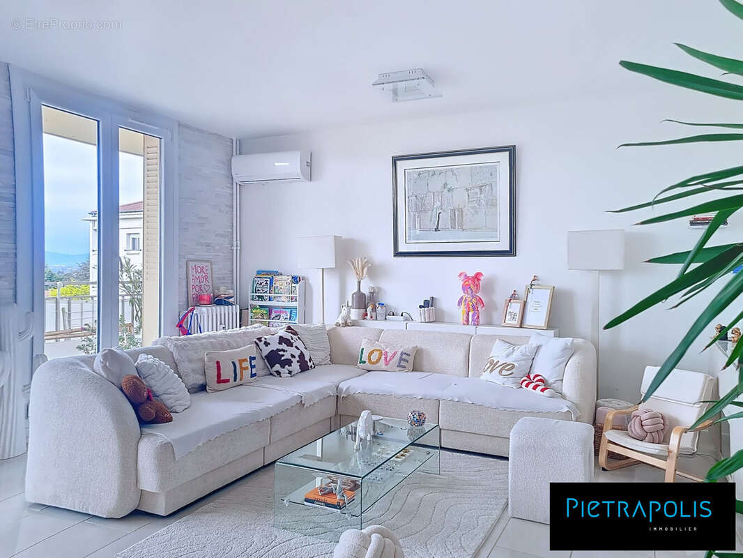 Appartement à CALUIRE-ET-CUIRE