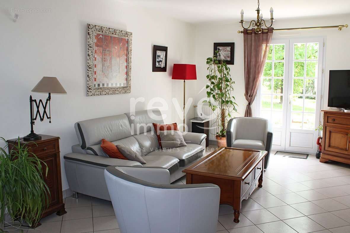 Maison à TREILLIERES