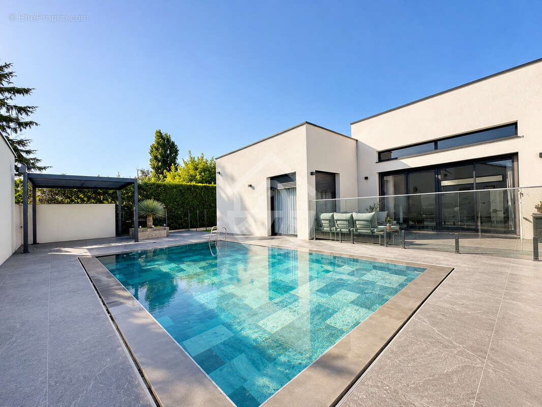 Maison à ALIXAN