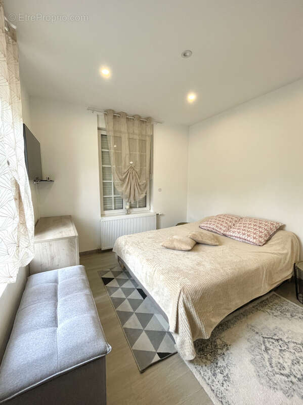 Maison à SAINT-QUENTIN