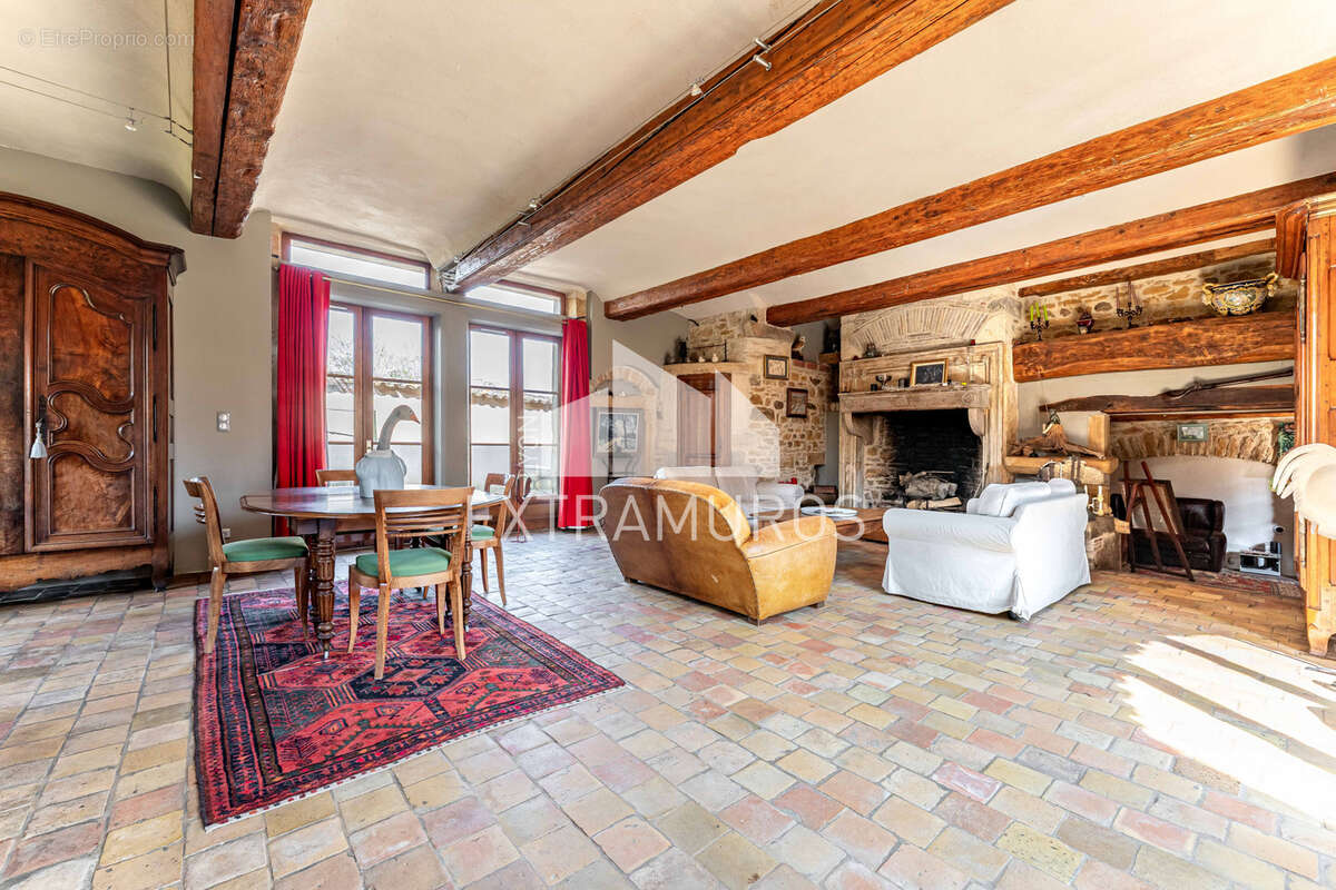 Maison à CHATILLON