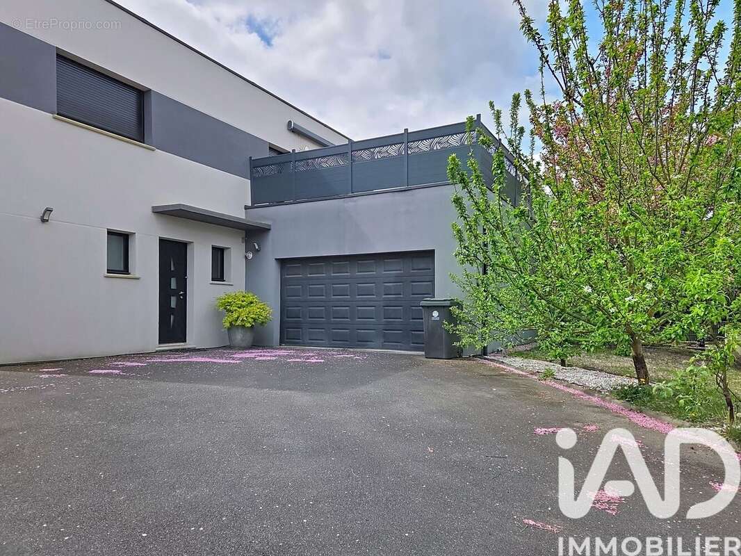 Photo 3 - Maison à OISSEL