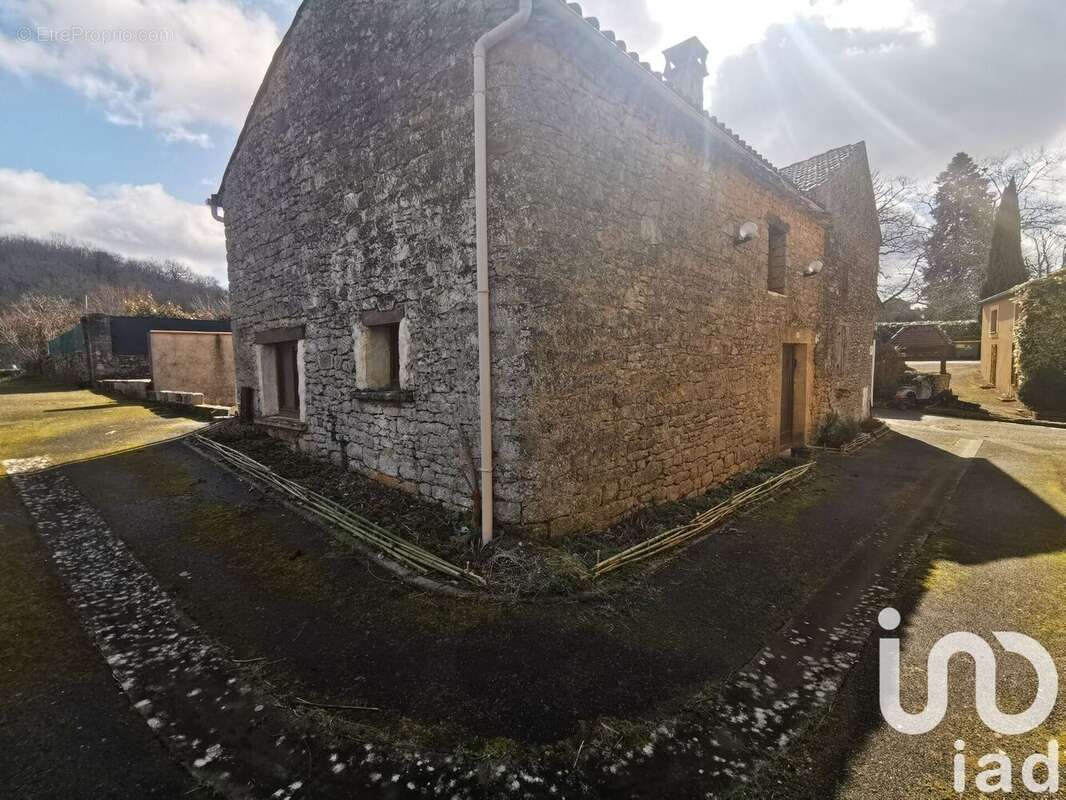 Photo 2 - Maison à POMAREDE