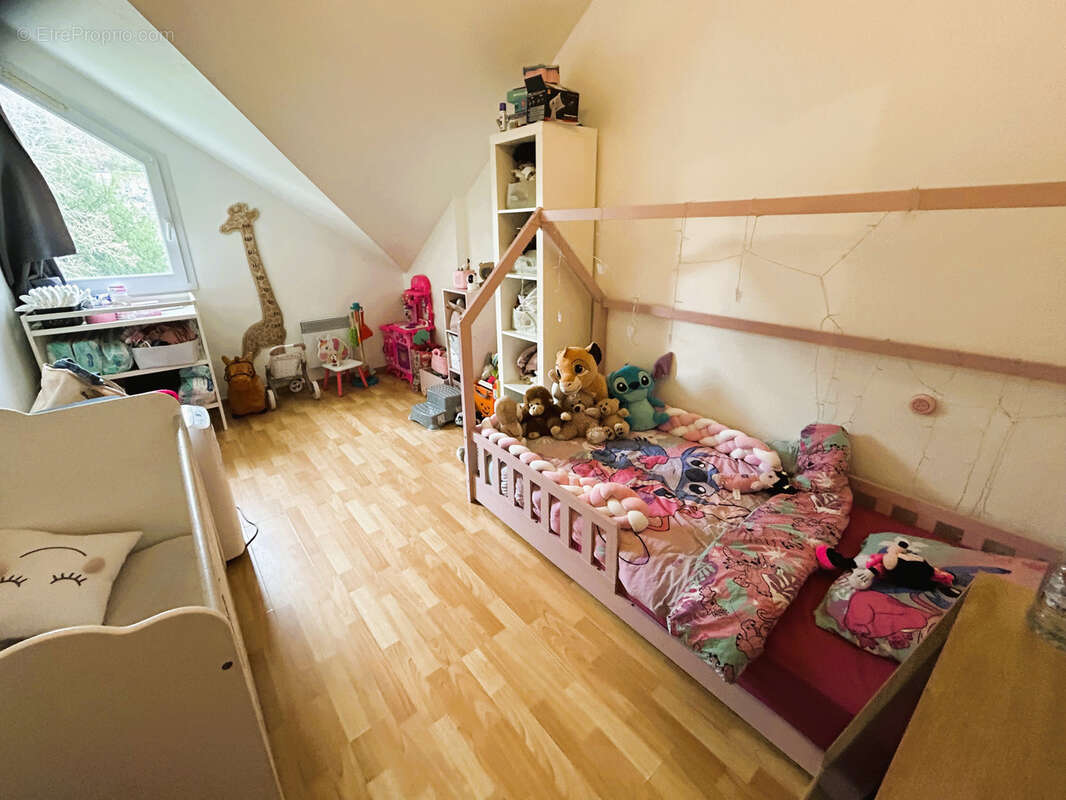 Grand appartement f3 duplex en residence securisee avec balcon et garage box vendu loue - photo 4
